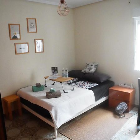 Grosses Modernes Zimmer "Silber" Fuer 2 Personen Und Katzenliebhaber Valencia Eksteriør bilde