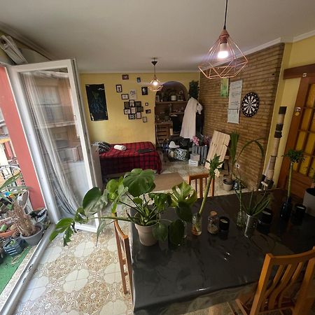 Grosses Modernes Zimmer "Silber" Fuer 2 Personen Und Katzenliebhaber Valencia Eksteriør bilde